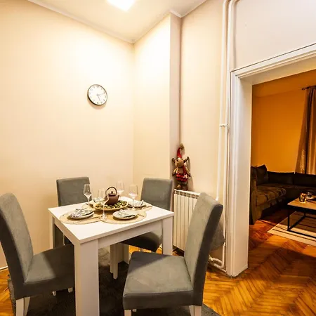 Cozy In Center Appartement *
