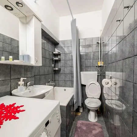 Cozy In Center Appartement Belgrado