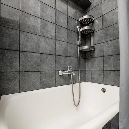 Cozy In Center Appartement Belgrado