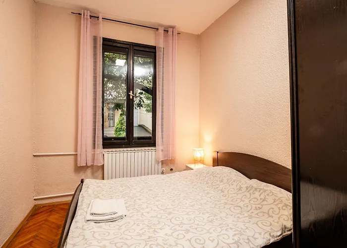 Cozy In Center * بلغراد